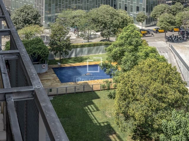 2 slaapkamer Penthouse te koop in Barcelona stad met zwembad - € 750.000 (Ref: 10019499)