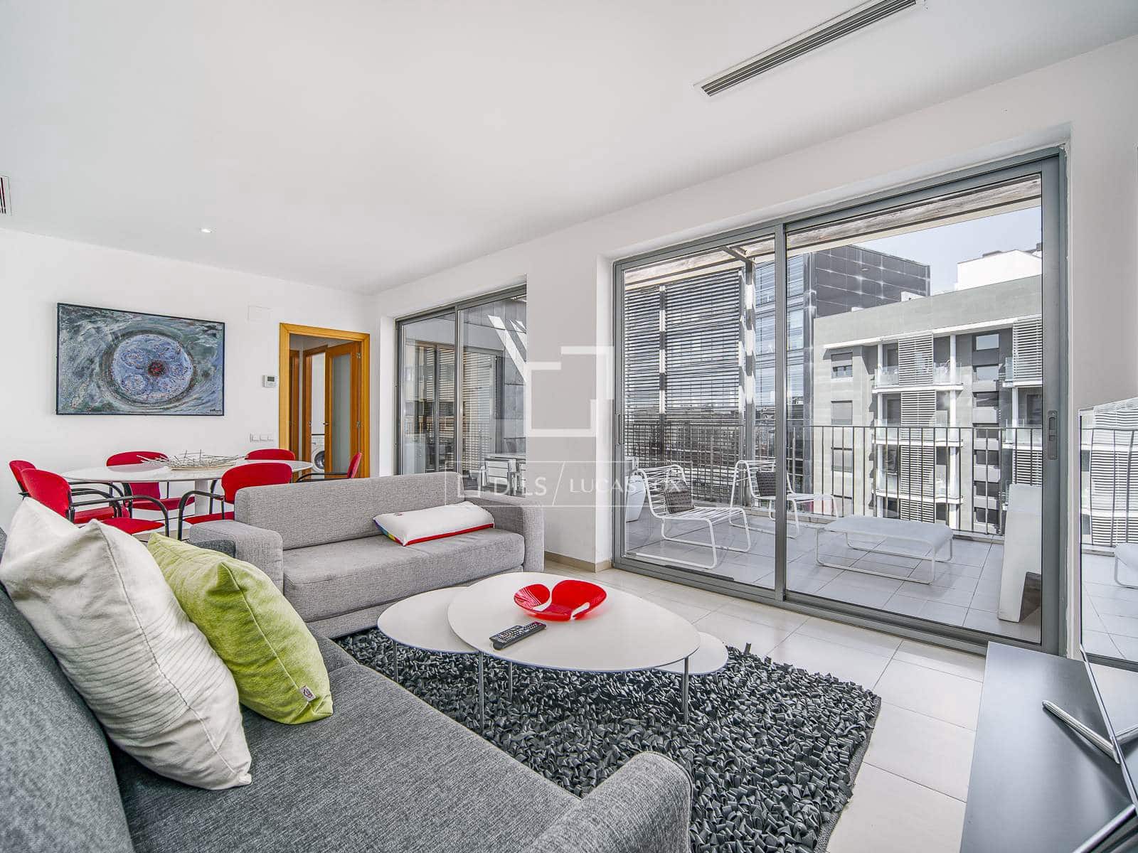 2 bedroom Penthouse for sale in Barcelona city with pool - € 750,000 (Ref: 10019499)