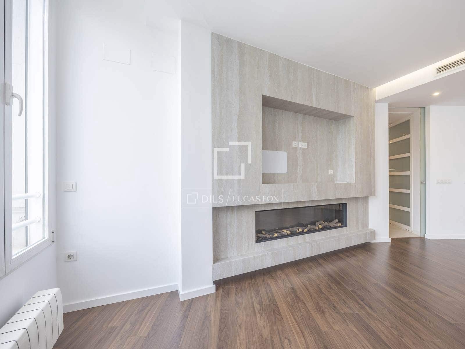 Apartamento de 5 habitaciones en València ciudad en alquiler - 5.000 € (Ref: 10019690)