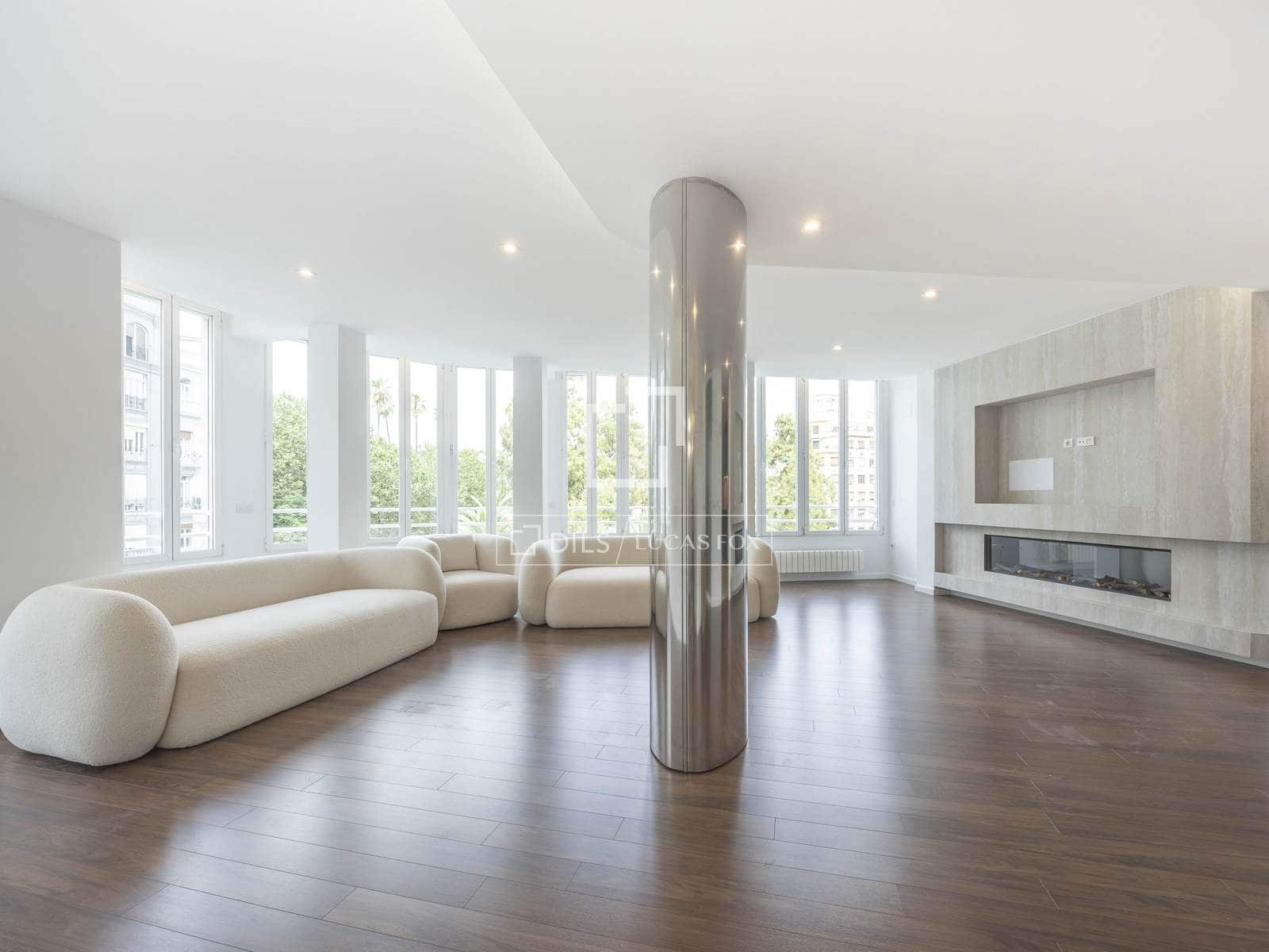 Apartamento de 5 habitaciones en València ciudad en alquiler - 5.000 € (Ref: 10019690)