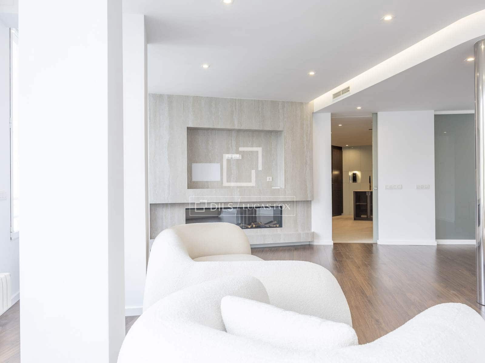 Apartamento de 5 habitaciones en València ciudad en alquiler - 5.000 € (Ref: 10019690)
