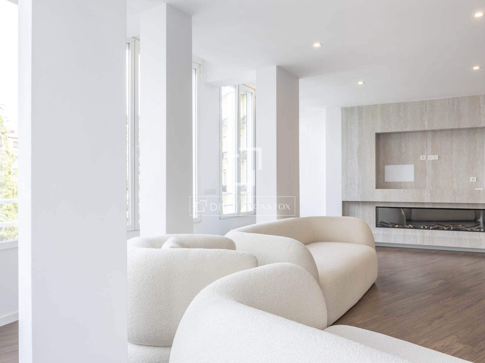 Apartamento de 5 habitaciones en València ciudad en alquiler - 5.000 € (Ref: 10019690)