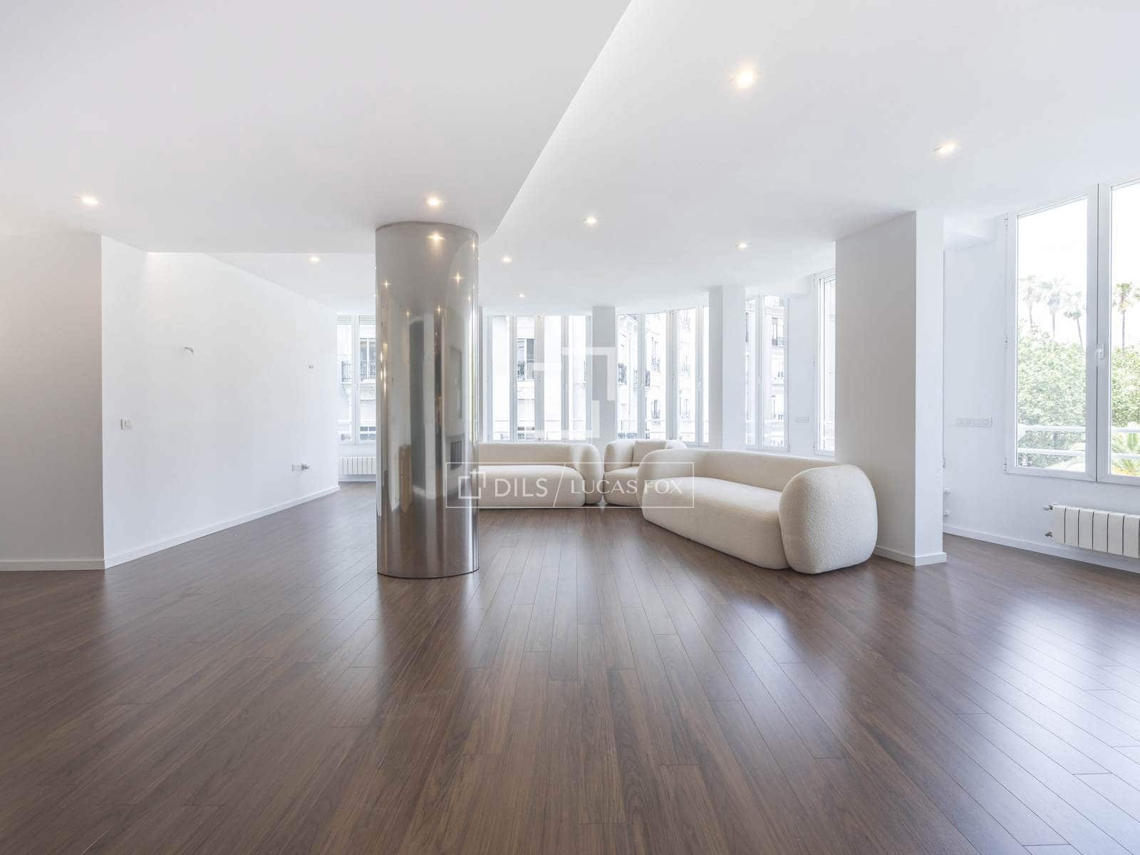 Apartamento de 5 habitaciones en València ciudad en alquiler - 5.000 € (Ref: 10019690)