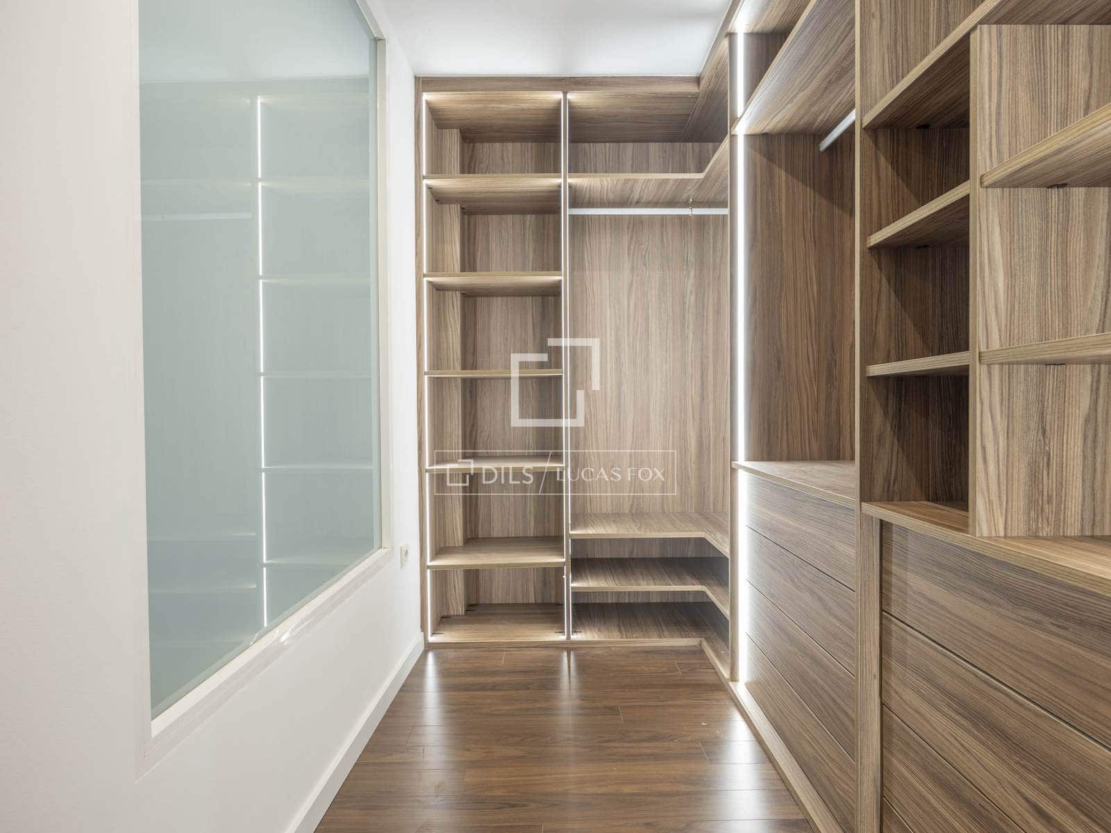 Apartamento de 5 habitaciones en València ciudad en alquiler - 5.000 € (Ref: 10019690)
