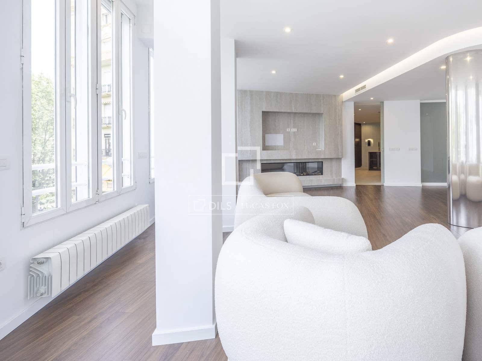 Apartamento de 5 habitaciones en València ciudad en alquiler - 5.000 € (Ref: 10019690)