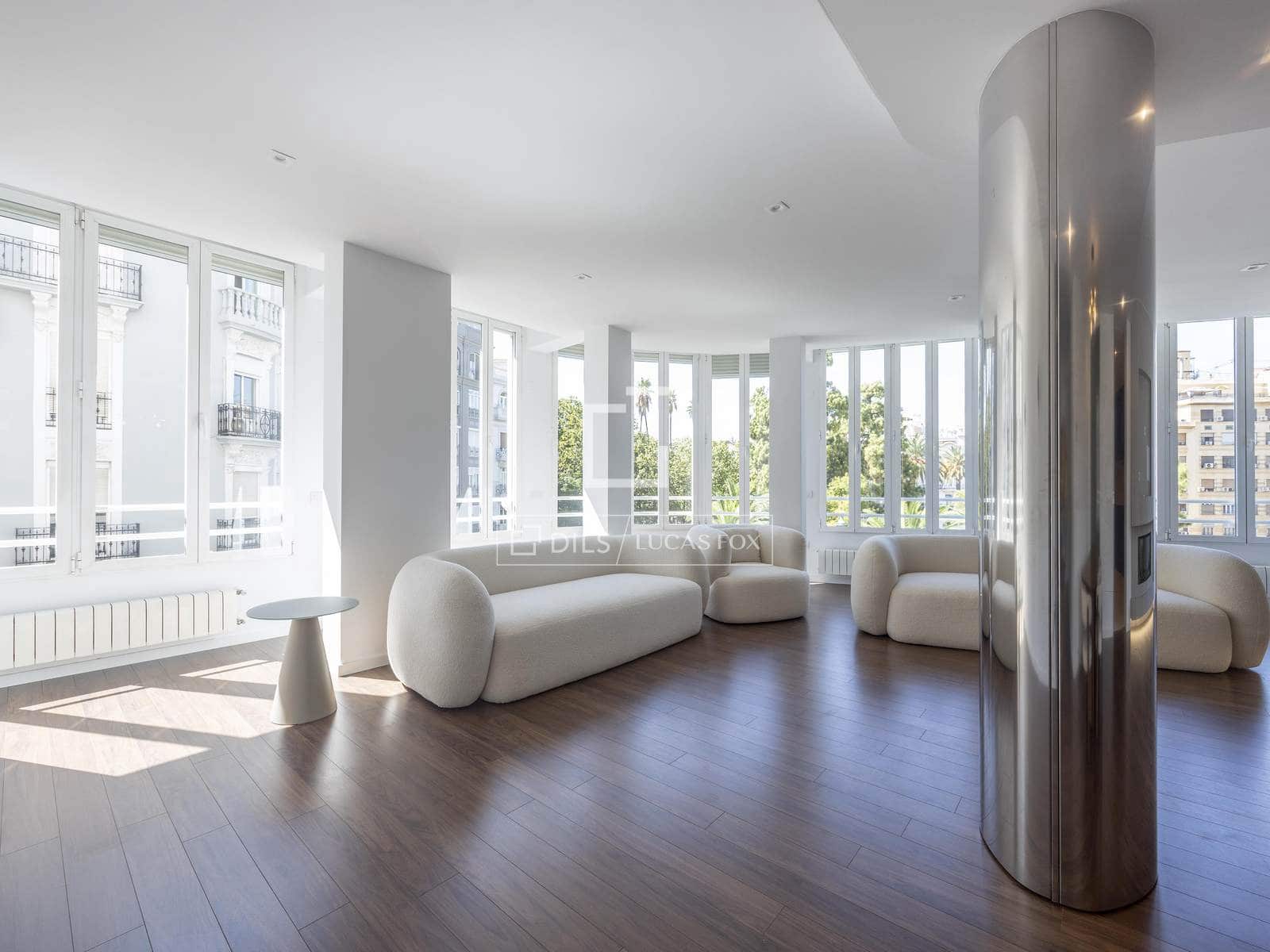 Apartamento de 5 habitaciones en València ciudad en alquiler - 5.000 € (Ref: 10019690)
