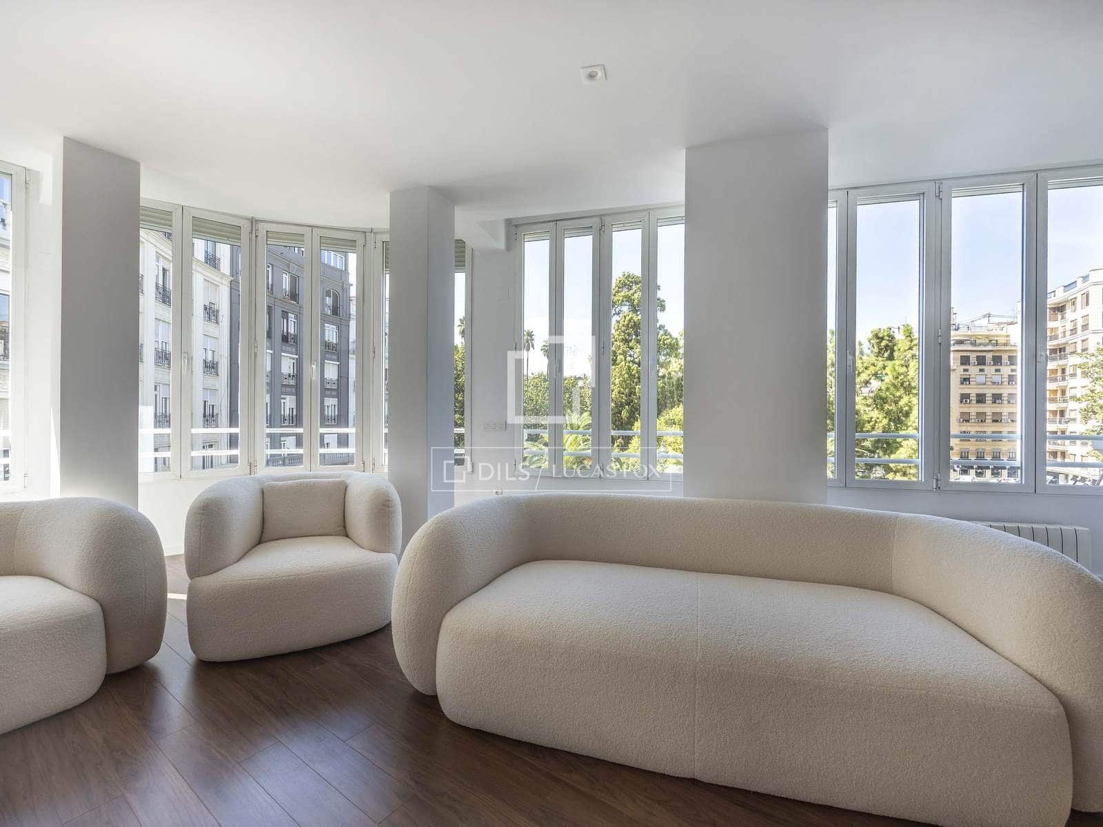 Apartamento de 5 habitaciones en València ciudad en alquiler - 5.000 € (Ref: 10019690)