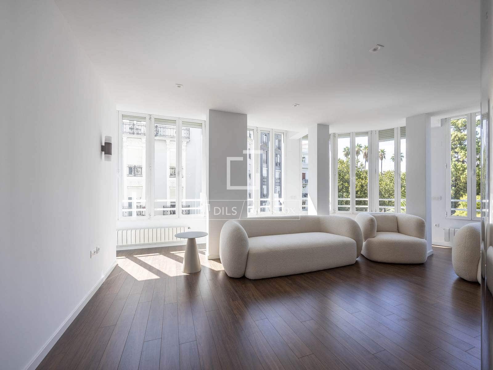 5 slaapkamer Appartement te huur in Valencia stad - € 5.000 (Ref: 10019690)