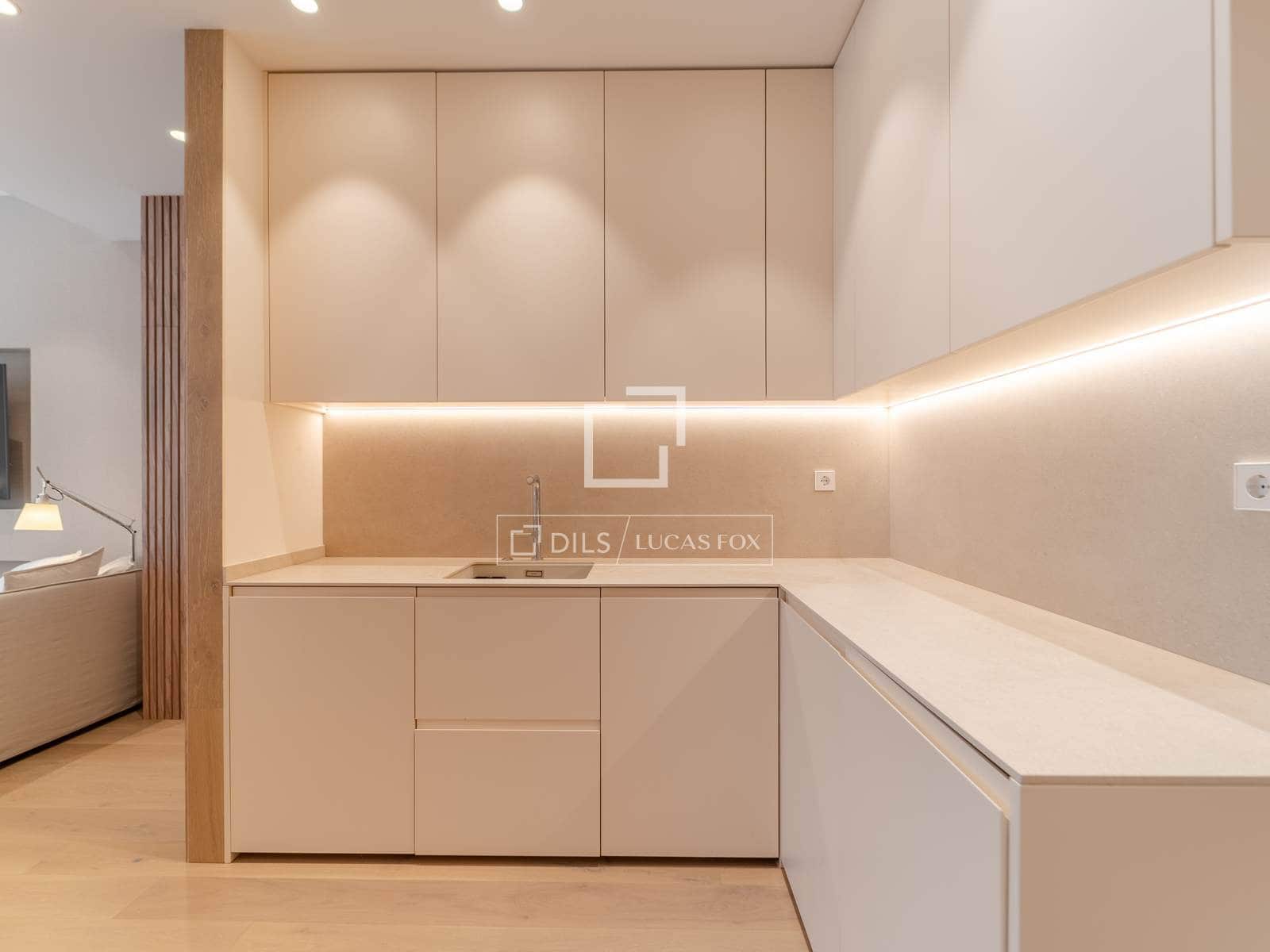 Appartement de 3 chambres à louer à Valence ville - 2 800 € (Ref: 10019691)
