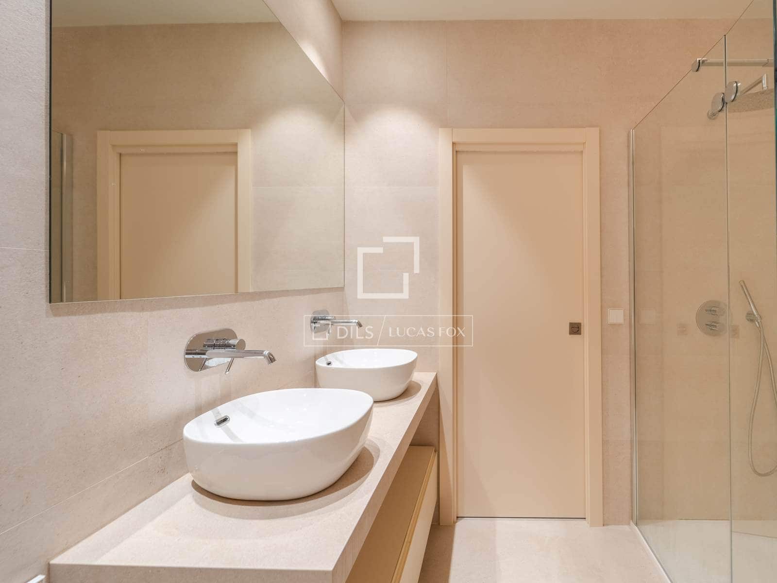 Appartement de 3 chambres à louer à Valence ville - 2 800 € (Ref: 10019691)