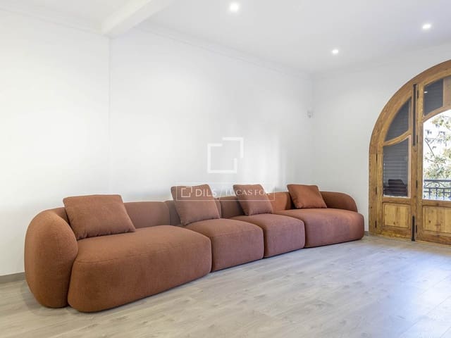 4 bedroom Apartment for rent in Valencia city - € 5,000 (Ref: 10019692)