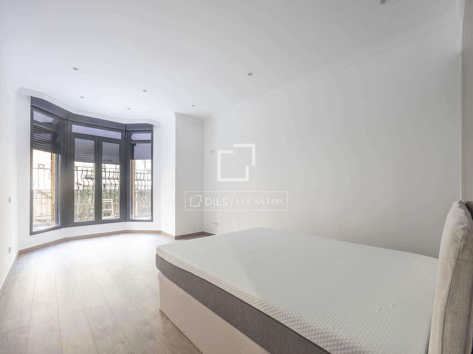 4 camera da letto Appartamento da affittare in Valencia citta - 5.000 € (Rif: 10019692)