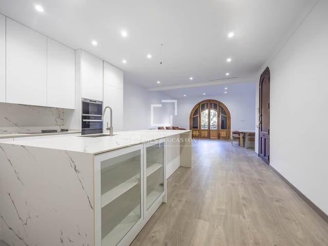 4 bedroom Apartment for rent in Valencia city - € 5,000 (Ref: 10019692)