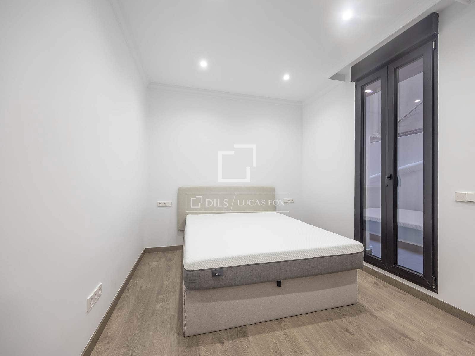 4 camera da letto Appartamento da affittare in Valencia citta - 5.000 € (Rif: 10019692)