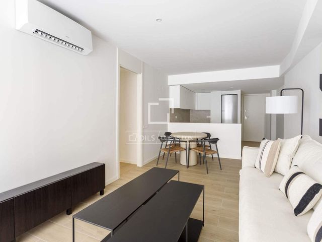 2 slaapkamer Appartement te huur in Madrid stad met garage - € 1.950 (Ref: 10019787)
