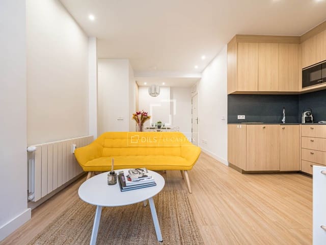 2 slaapkamer Appartement te koop in Hispanoamérica, Madrid stad - € 500.000 (Ref: 10019792)