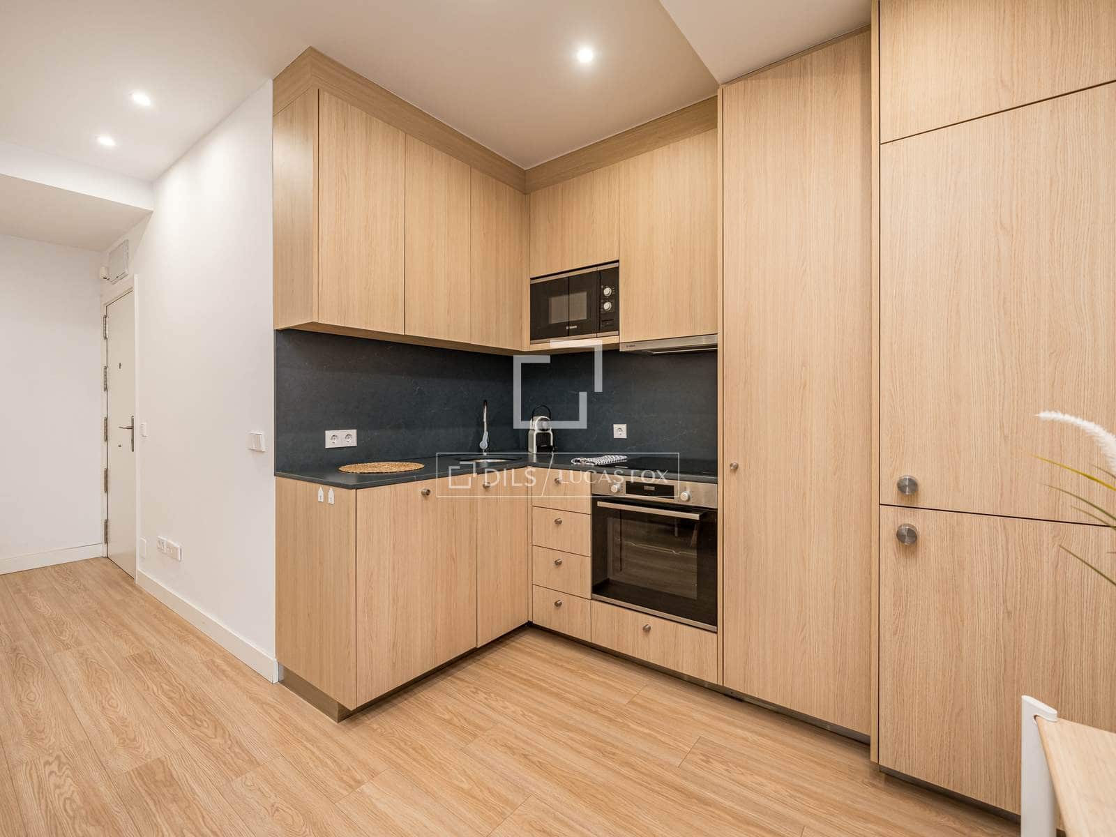 2 slaapkamer Appartement te koop in Madrid stad - € 500.000 (Ref: 10019792)