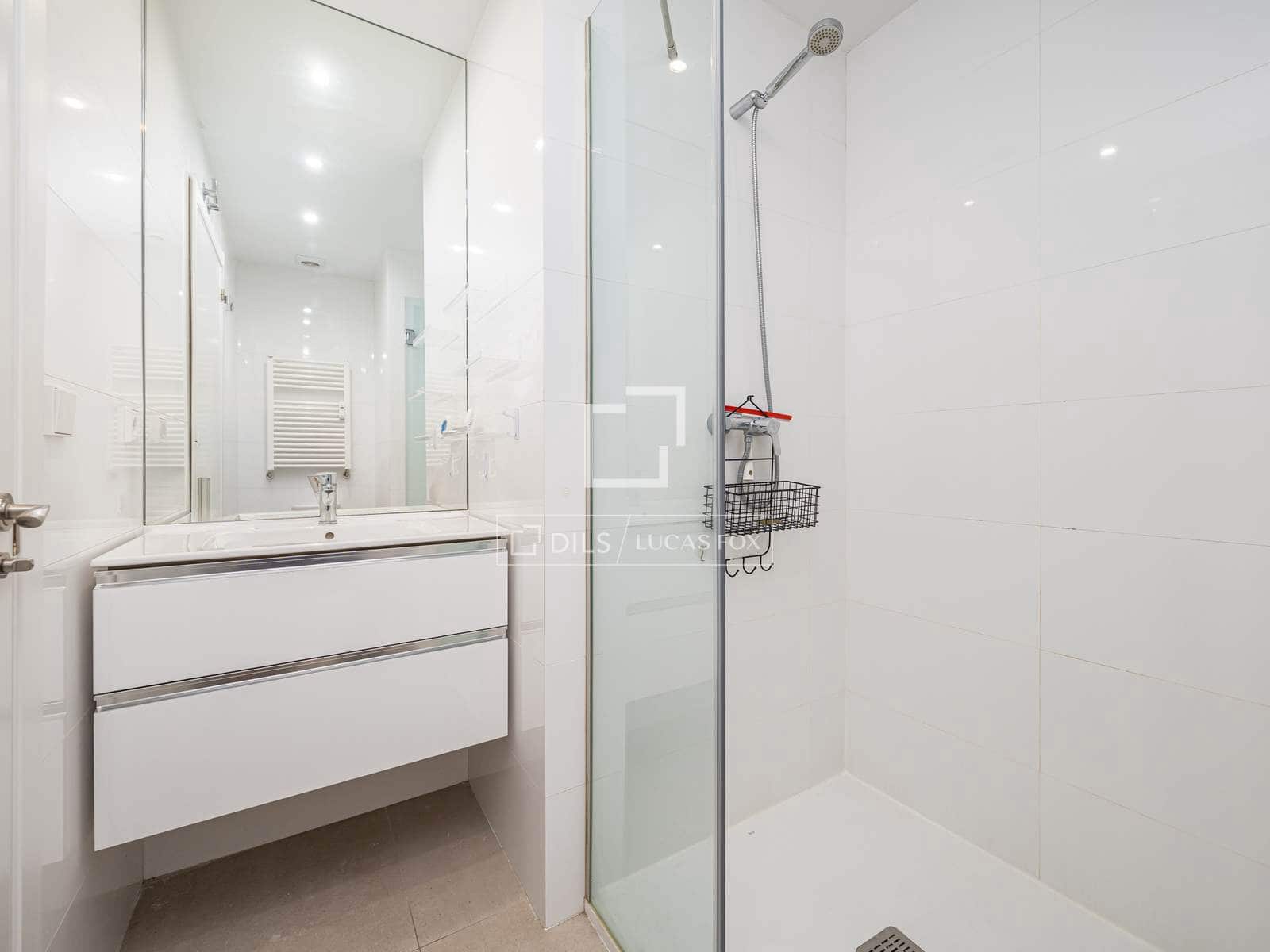 2 slaapkamer Appartement te koop in Madrid stad - € 500.000 (Ref: 10019792)