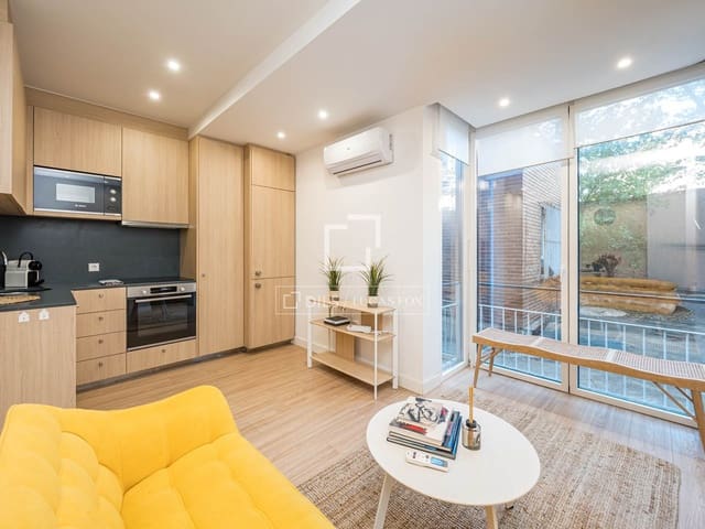 2 slaapkamer Appartement te koop in Hispanoamérica, Madrid stad - € 500.000 (Ref: 10019792)