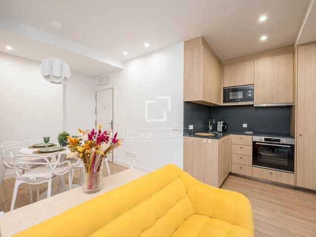 2 slaapkamer Appartement te koop in Hispanoamérica, Madrid stad - € 500.000 (Ref: 10019792)