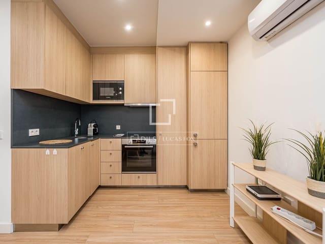 2 slaapkamer Appartement te koop in Hispanoamérica, Madrid stad - € 500.000 (Ref: 10019792)
