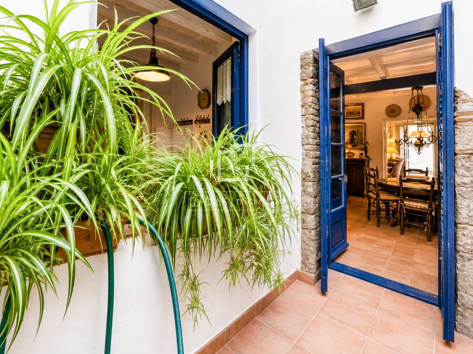 5 makuuhuone Huvila myytävänä paikassa Sitges - 1 295 000 € (Ref: 10019834)