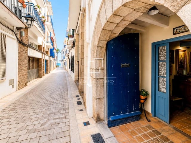 5 makuuhuone Huvila myytävänä paikassa Sitges - 1 295 000 € (Ref: 10019834)