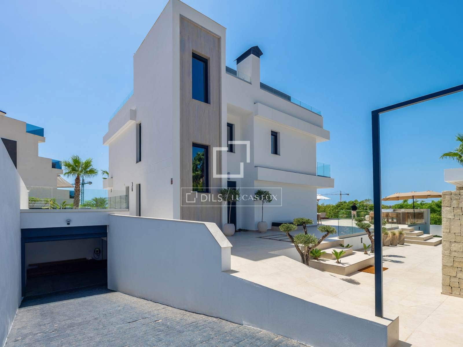 5 bedroom Villa for sale in Finestrat with pool - € 2,490,000 (Ref: 10019889)