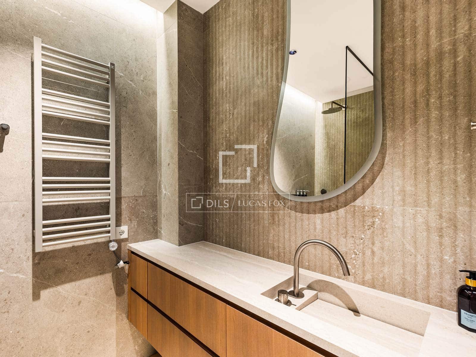 5 bedroom Villa for sale in Finestrat with pool - € 2,490,000 (Ref: 10019889)