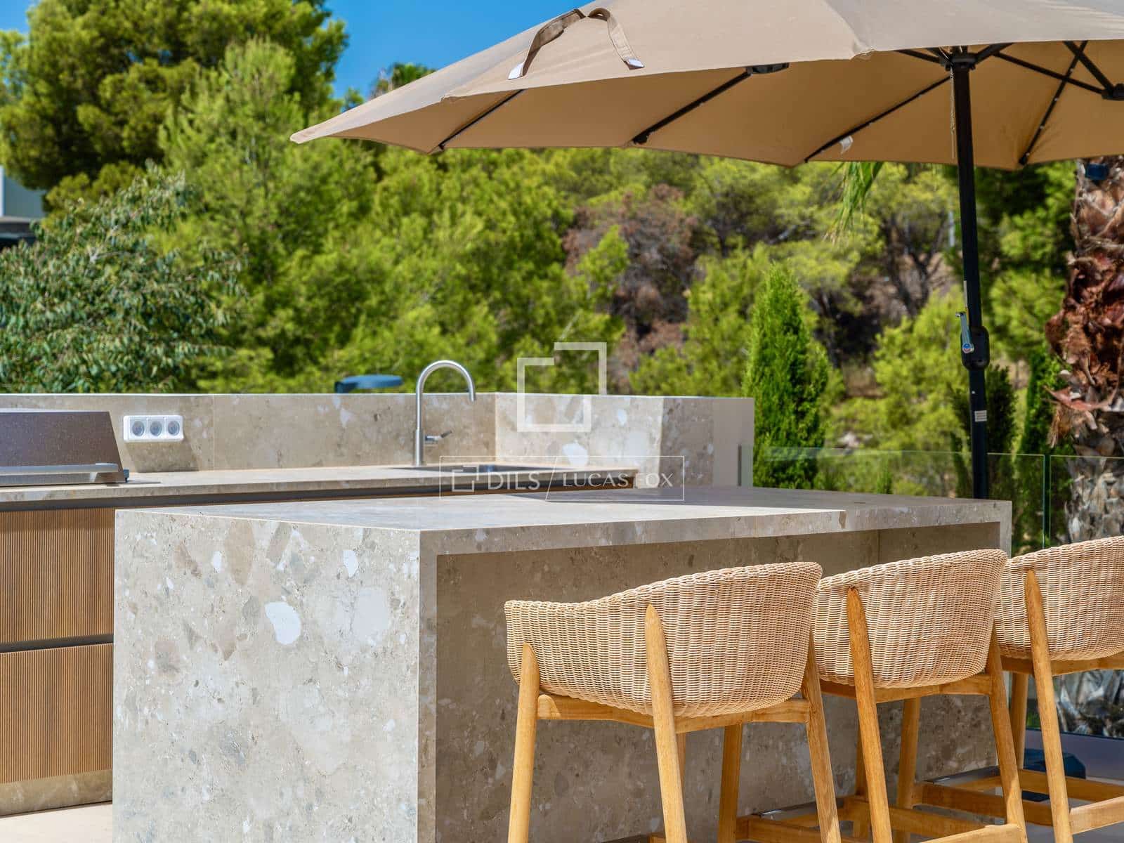 5 bedroom Villa for sale in Finestrat with pool - € 2,490,000 (Ref: 10019889)