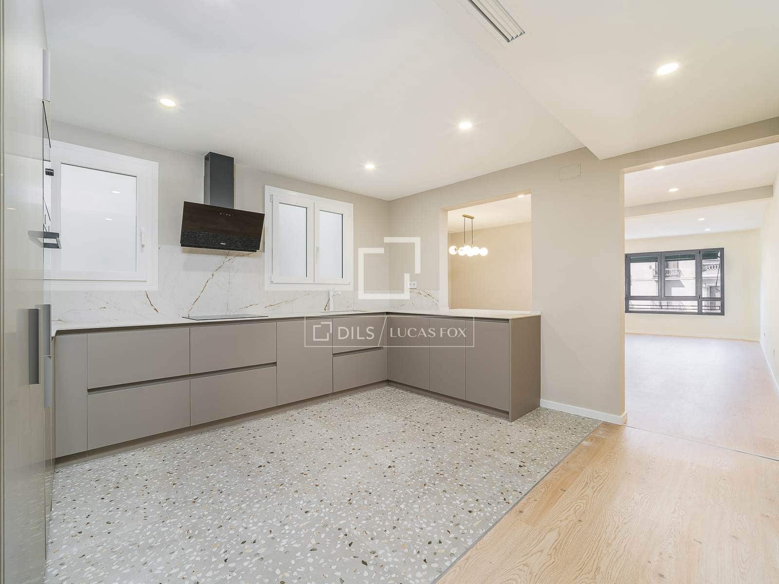 Apartamento de 3 habitaciones en Barcelona ciudad en venta - 850.000 € (Ref: 10021321)