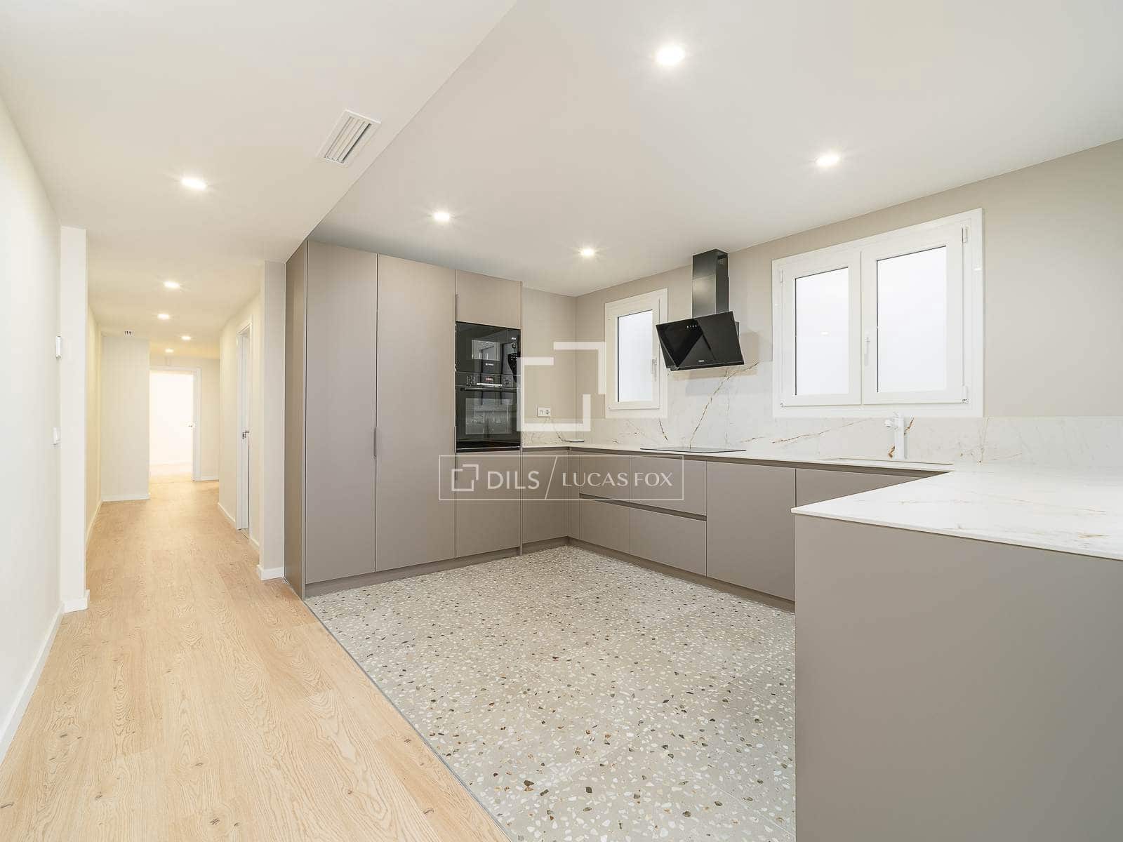 Apartamento de 3 habitaciones en Barcelona ciudad en venta - 850.000 € (Ref: 10021321)