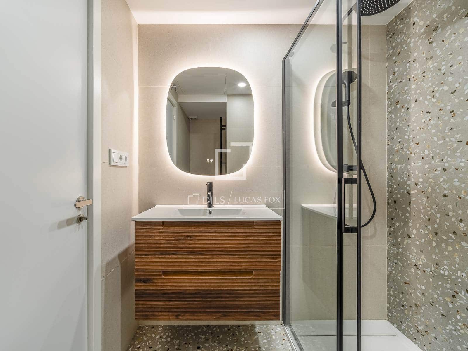 Apartamento de 3 habitaciones en Barcelona ciudad en venta - 850.000 € (Ref: 10021321)