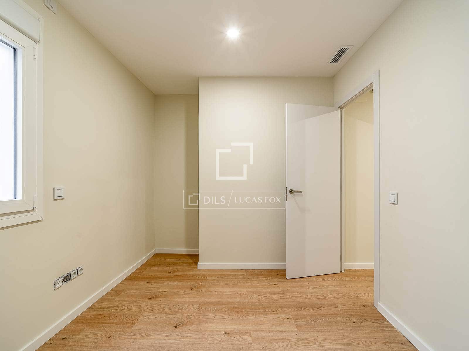 Apartamento de 3 habitaciones en Barcelona ciudad en venta - 850.000 € (Ref: 10021321)
