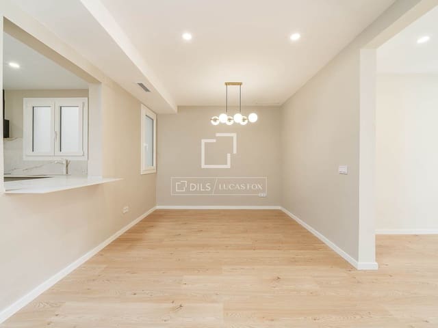 Apartamento de 3 habitaciones en Barcelona ciudad en venta - 850.000 € (Ref: 10021321)