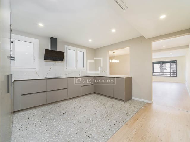 Apartamento de 3 habitaciones en Barcelona ciudad en venta - 850.000 € (Ref: 10021321)