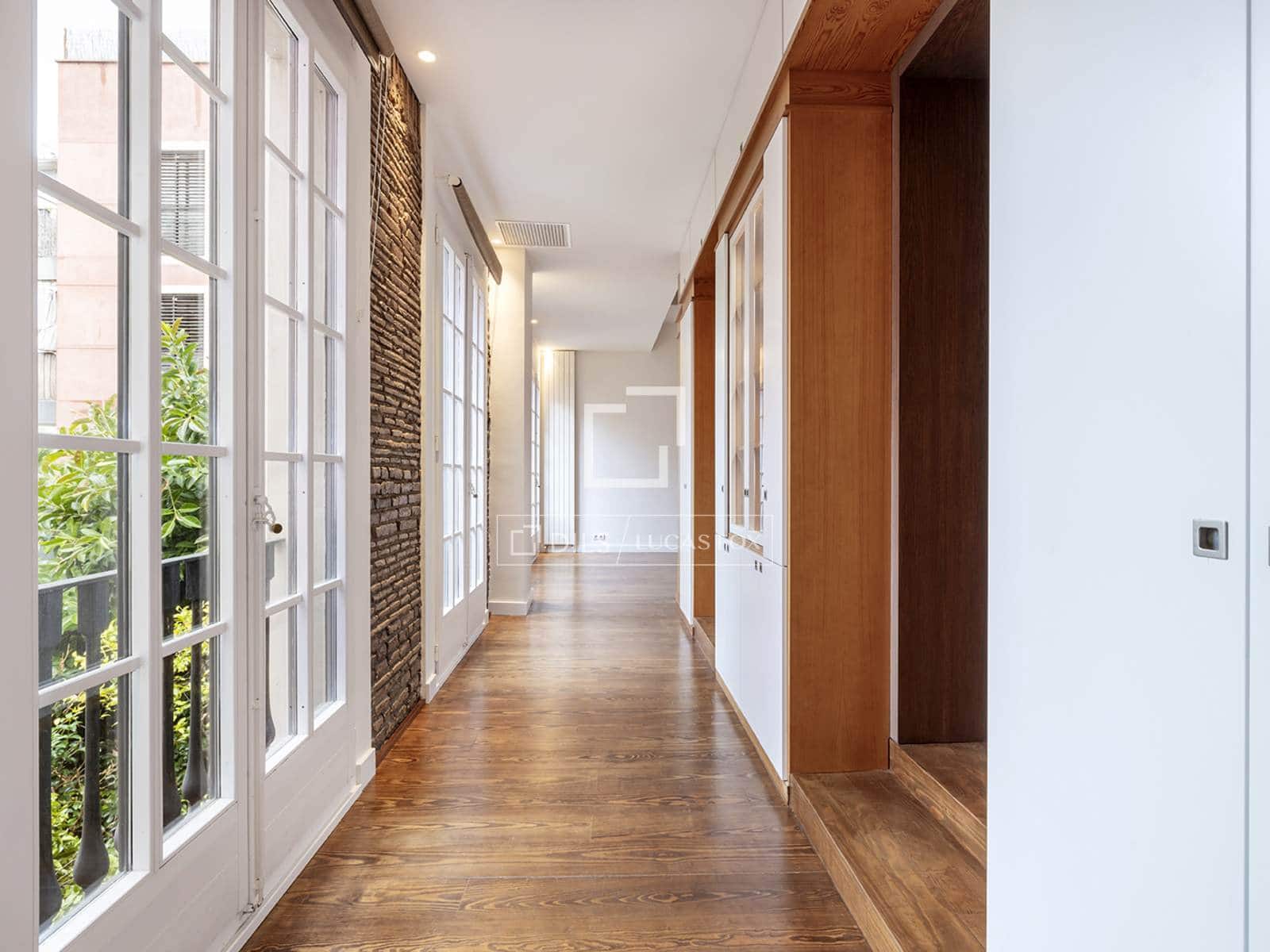 Apartamento de 4 habitaciones en Barcelona ciudad en venta - 1.600.000 € (Ref: 10021454)