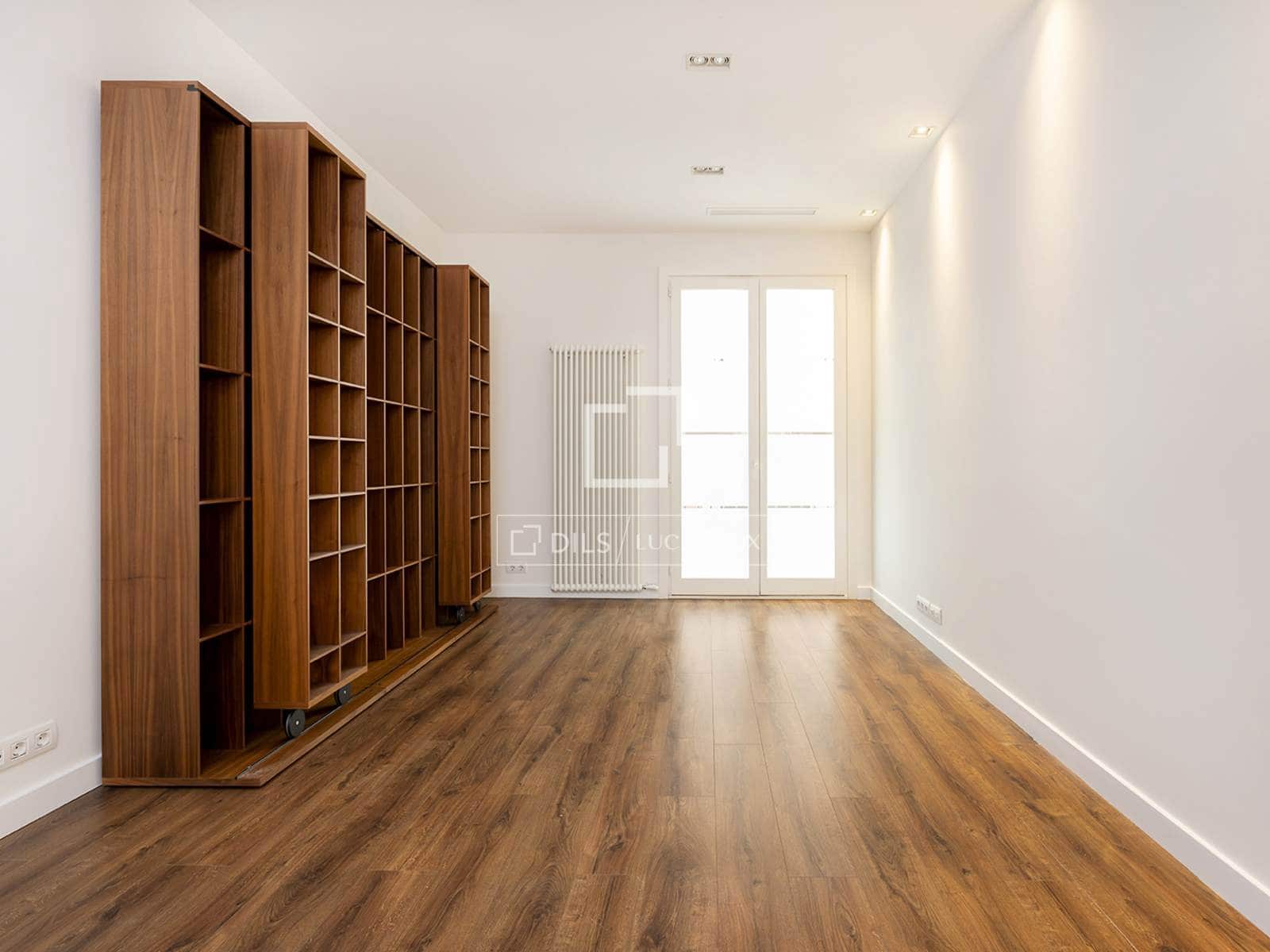 Apartamento de 4 habitaciones en Barcelona ciudad en venta - 1.600.000 € (Ref: 10021454)