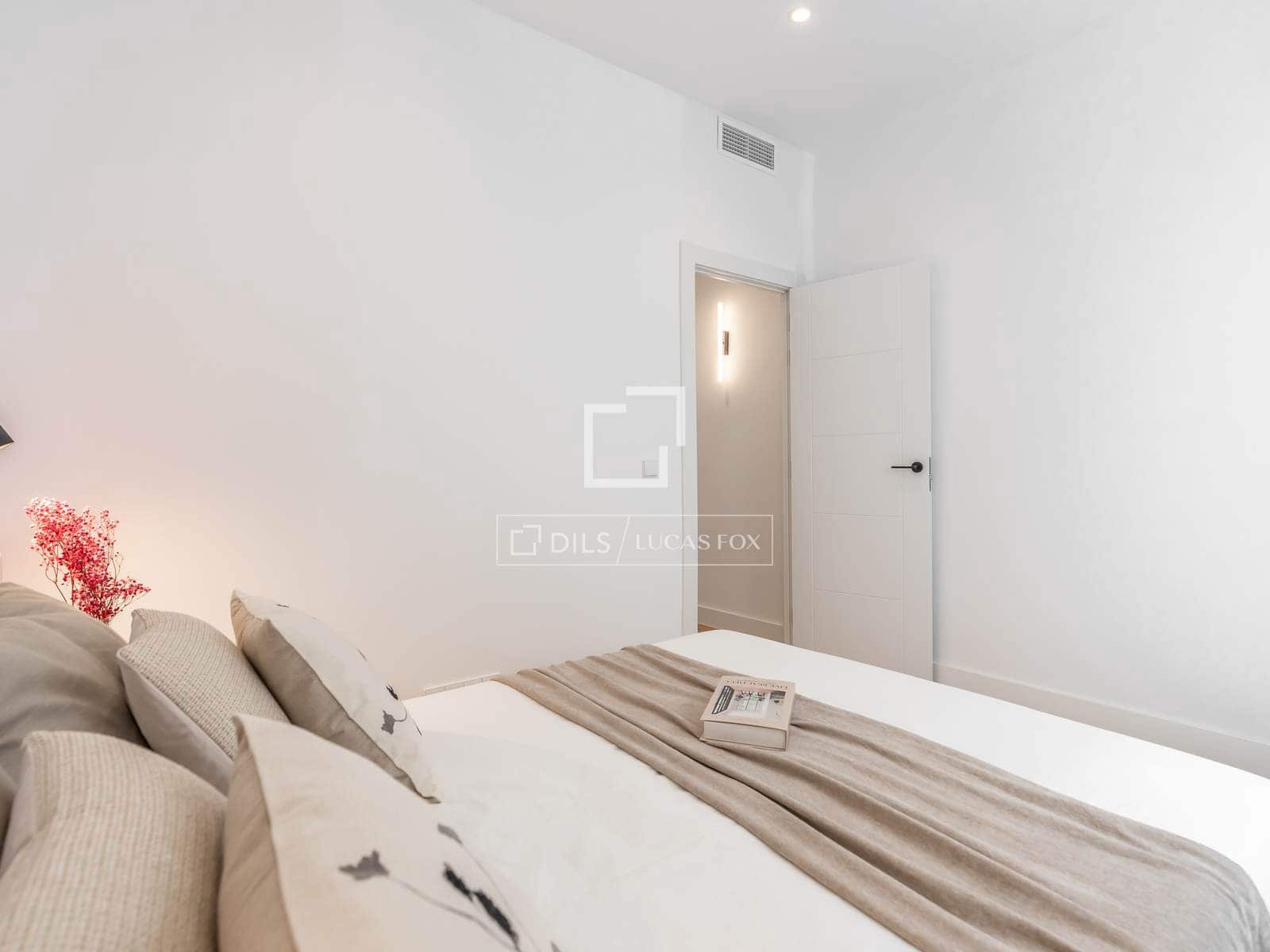 2 quarto Apartamento para venda em Madrid cidade - 869 000 € (Ref: 10021457)