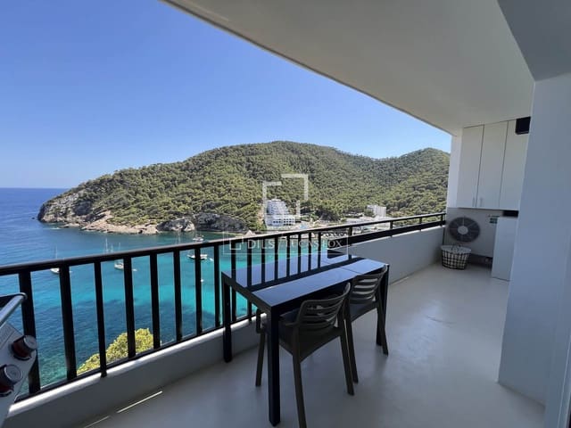 2 bedroom Apartment for rent in Cala Llonga, Santa Eulalia / Santa Eularia - € 2,600 (Ref: 10021619)