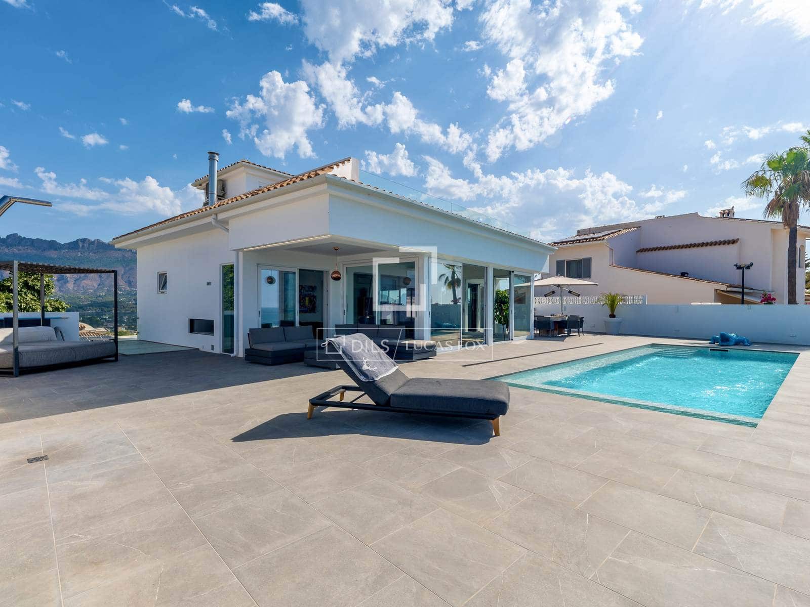 3 slaapkamer Villa te koop in Altea met zwembad garage - € 2.675.000 (Ref: 10021702)