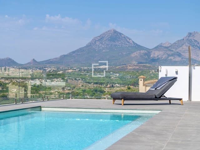 3 slaapkamer Villa te koop in Altea met zwembad garage - € 2.675.000 (Ref: 10021702)