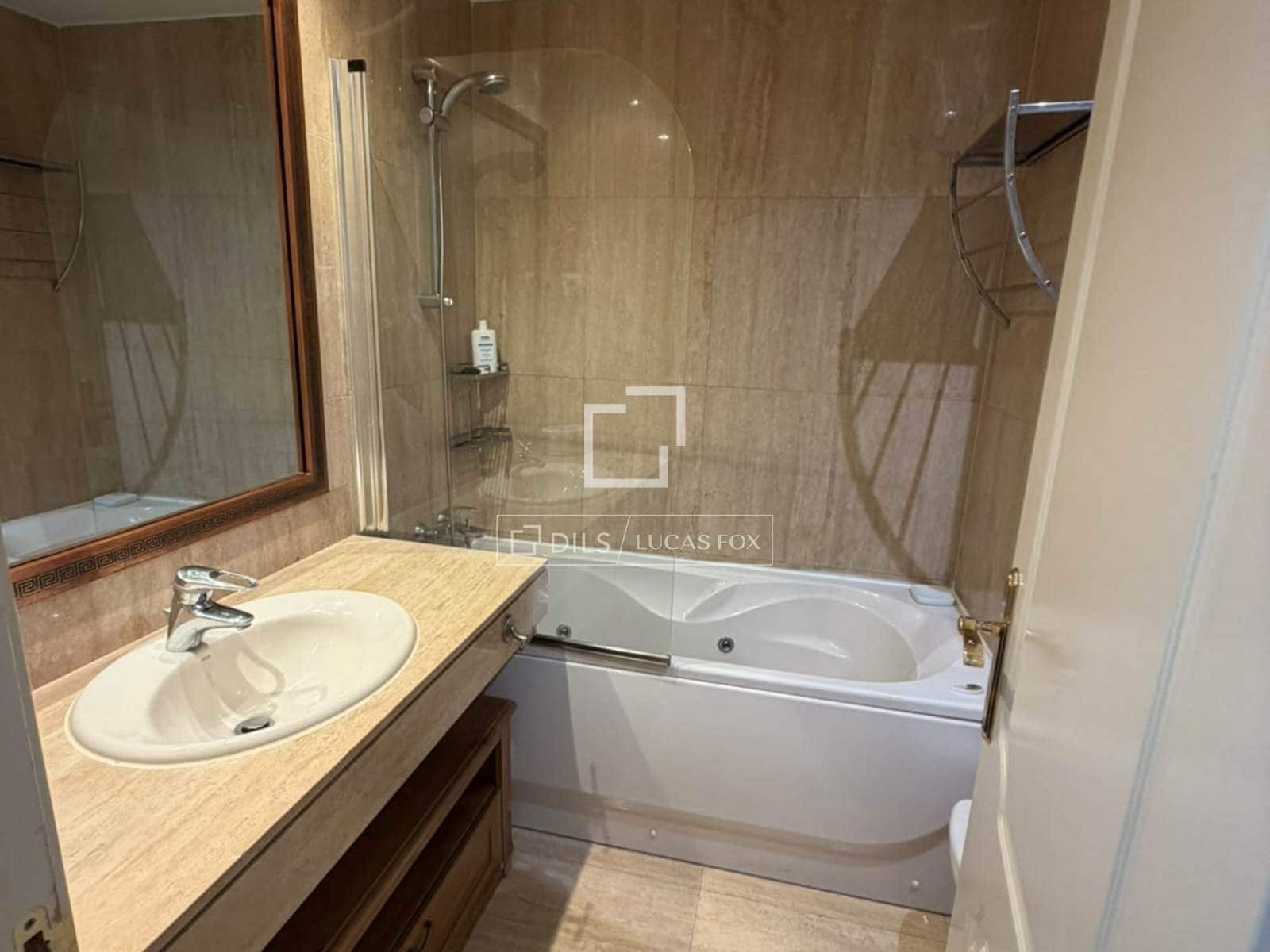 4 sovrum Lägenhet att hyra i Majadahonda med pool garage - 4 500 € (Ref: 10022916)