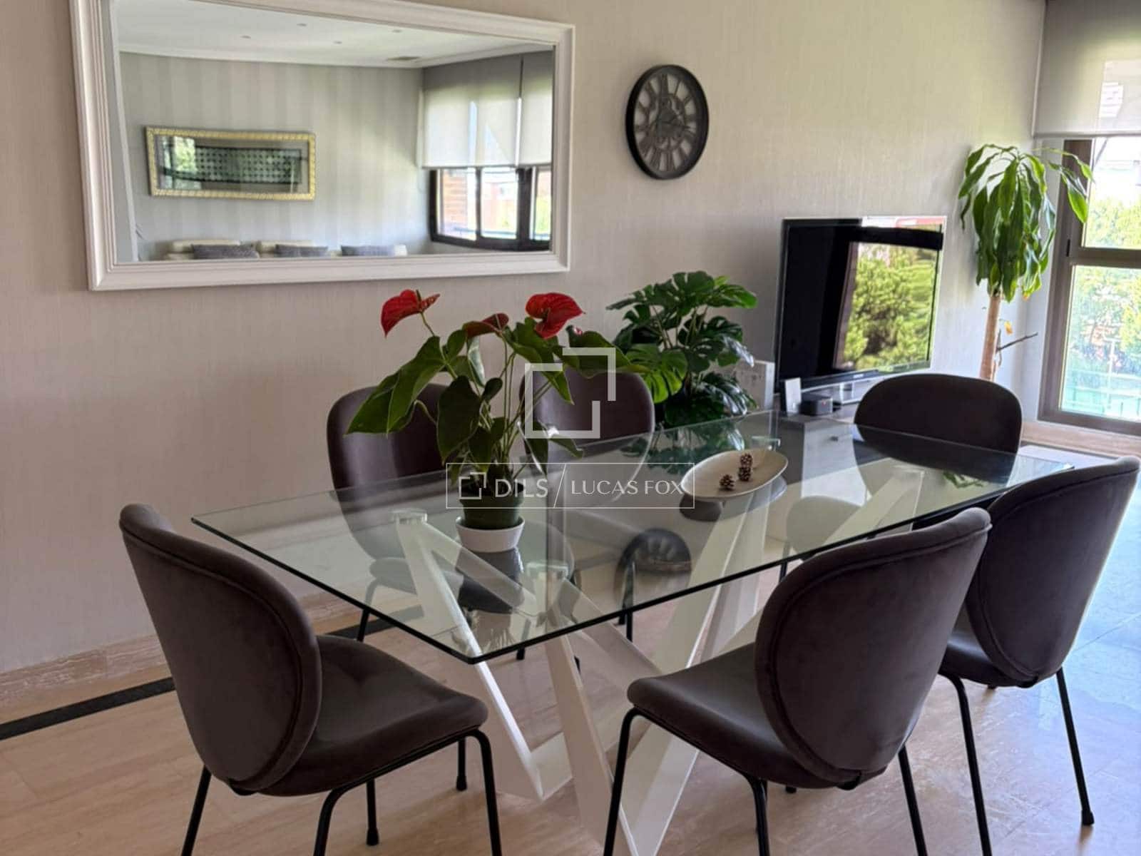 4 sovrum Lägenhet att hyra i Majadahonda med pool garage - 4 500 € (Ref: 10022916)