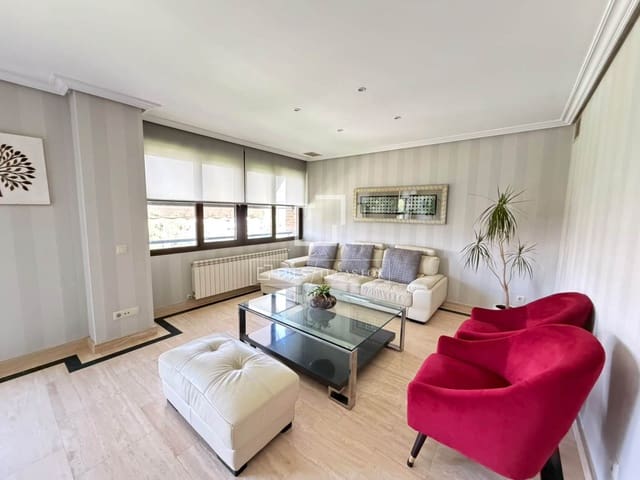 4 slaapkamer Appartement te huur in Majadahonda met zwembad garage - € 4.500 (Ref: 10022916)