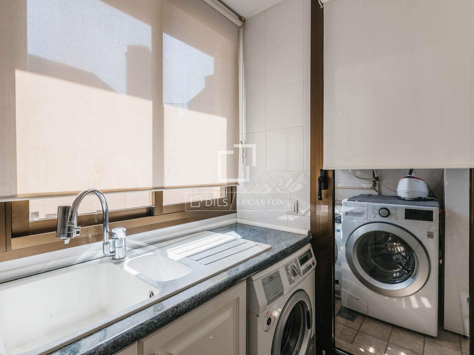 4 bedroom Apartment for rent in Majadahonda with pool garage - € 4,500 (Ref: 10022916)