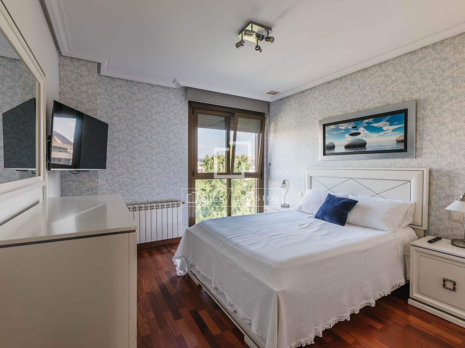 4 bedroom Apartment for rent in Majadahonda with pool garage - € 4,500 (Ref: 10022916)