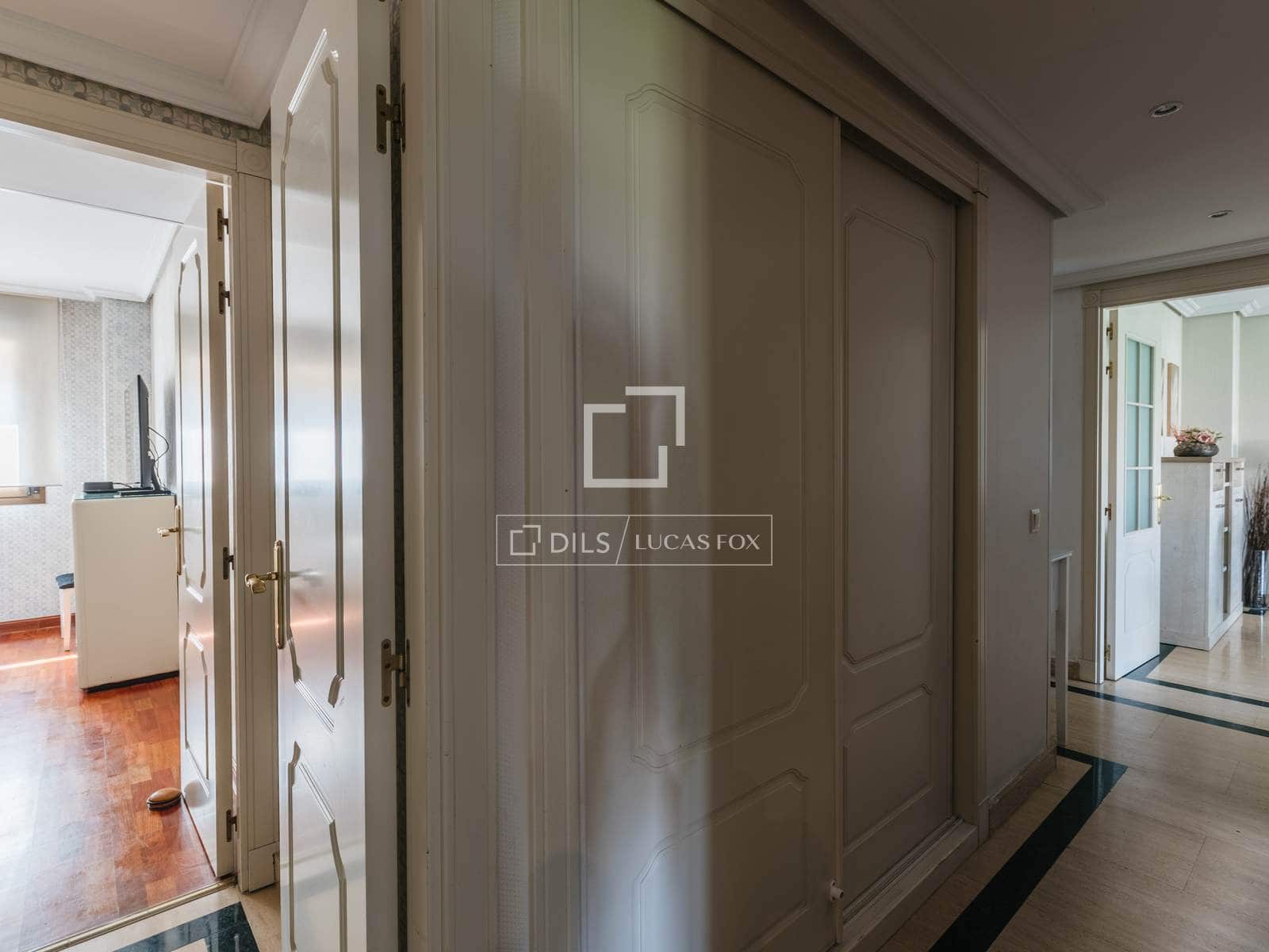 4 bedroom Apartment for rent in Majadahonda with pool garage - € 4,500 (Ref: 10022916)
