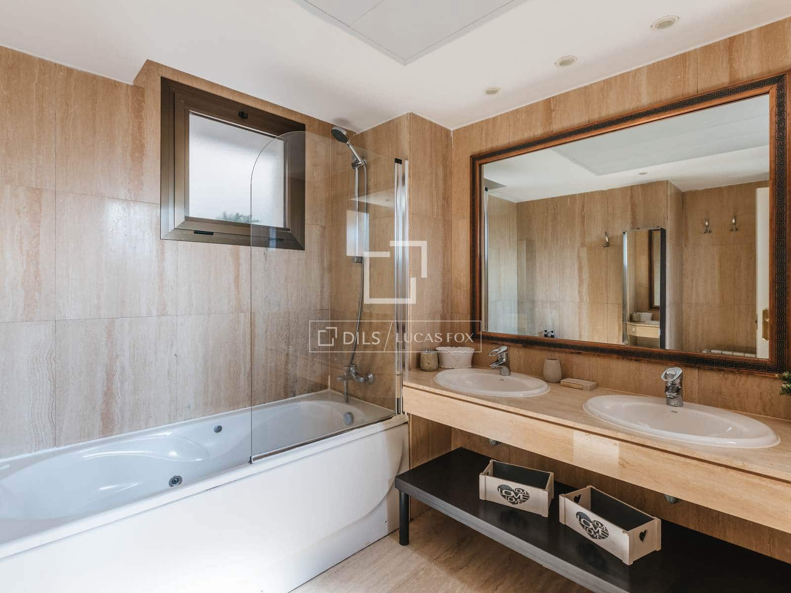 4 bedroom Apartment for rent in Majadahonda with pool garage - € 4,500 (Ref: 10022916)