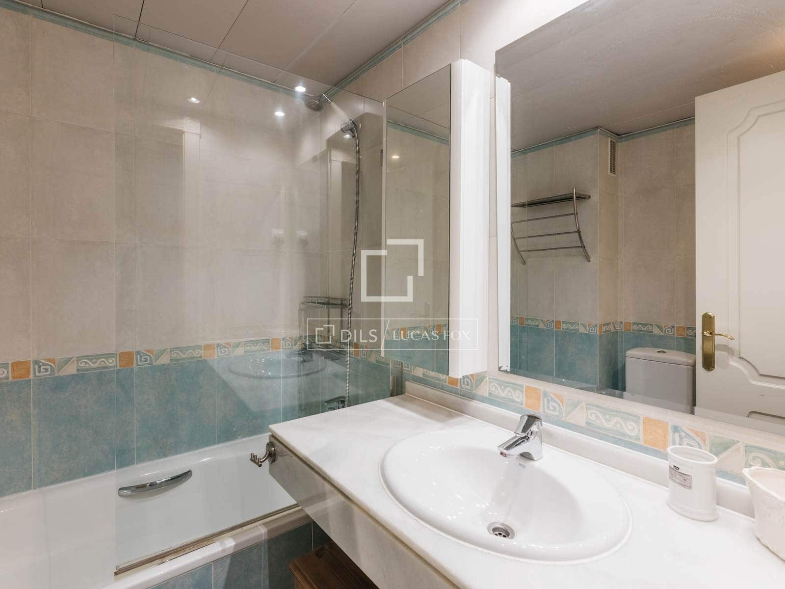 4 bedroom Apartment for rent in Majadahonda with pool garage - € 4,500 (Ref: 10022916)